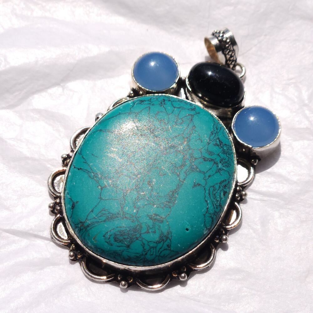 Blue Howlite & Chalcedony Sterling Silver Necklace – 20" Chain